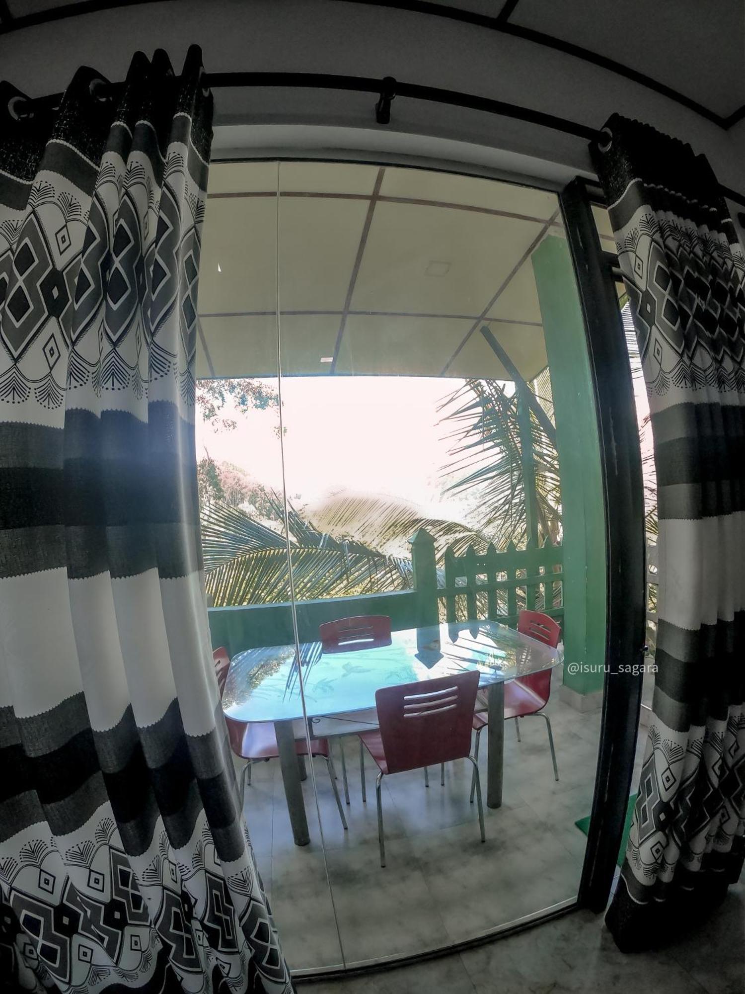 9 Arch View Rest Inn Ella Bagian luar foto