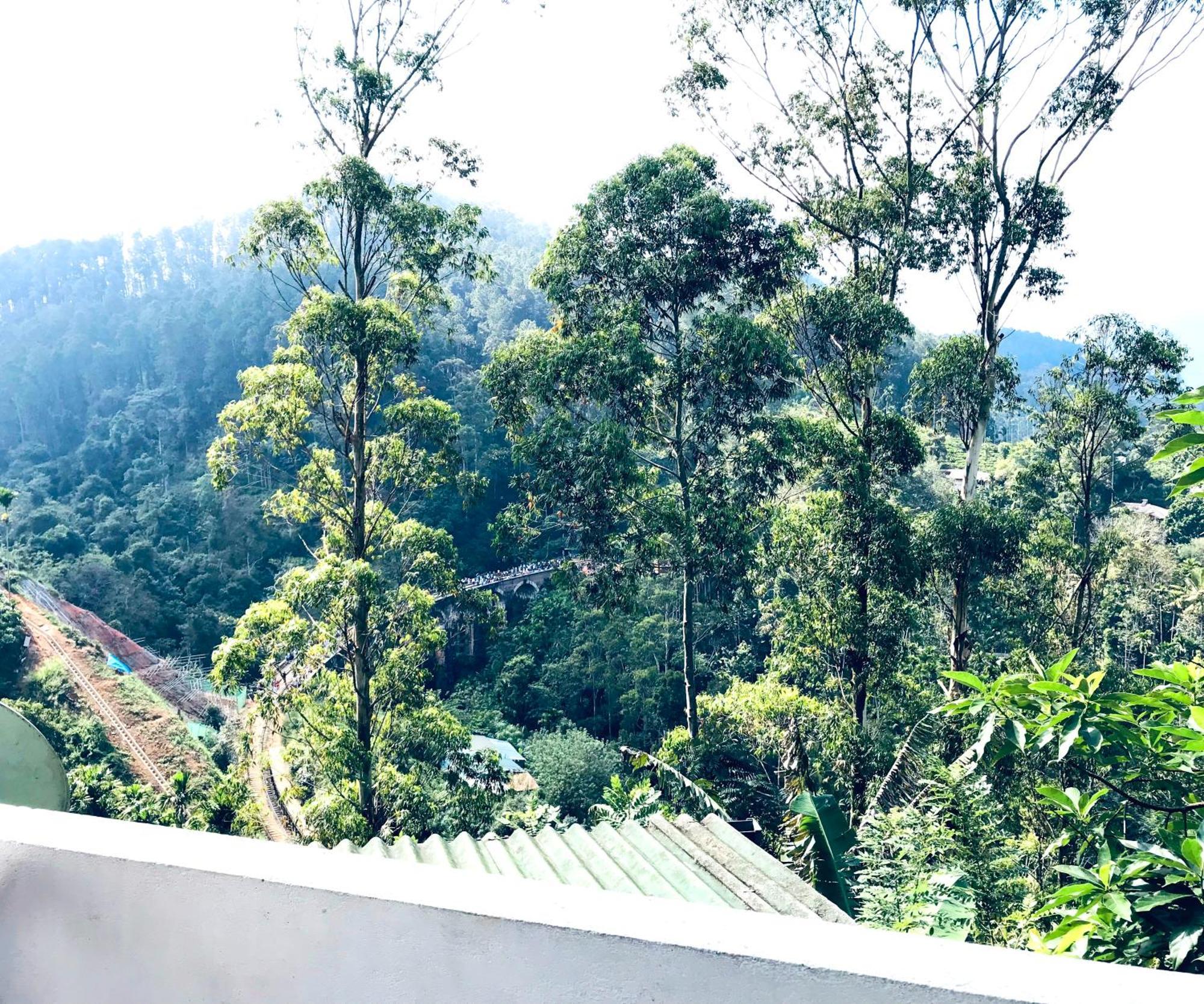 9 Arch View Rest Inn Ella Bagian luar foto